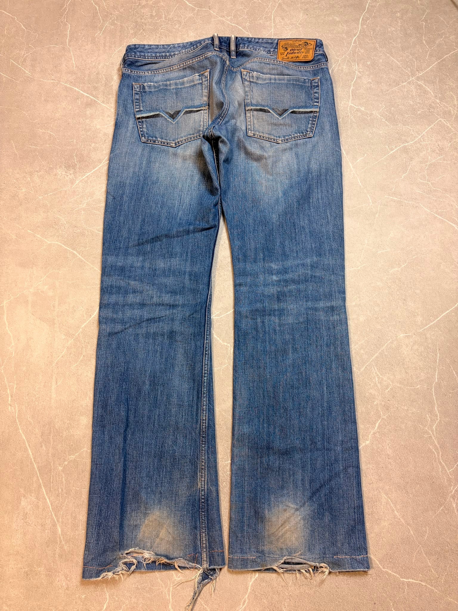 Diesel Zatiny Bootcut Jeans (W34/L34)